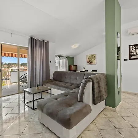 Anka Apartment